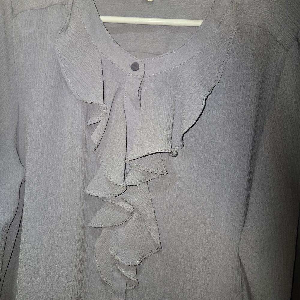 LOFT Gray Ruffle Front Button Blouse Long Sleeve … - image 9